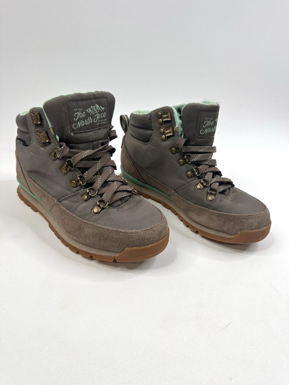 The North Face HydraSeal Waterproof Women's Grey Teal Gum Boots Size 7 Hiking